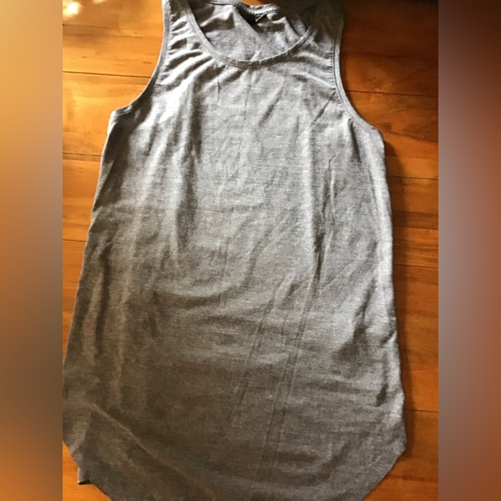 NWOT Topshop Beautiful Gray Tank Top in Size 6
